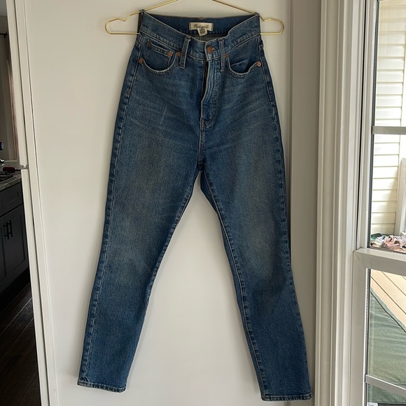 Madewell The Highest-Rise Perfect Vintage Jean in Longisle Wash - Picture 9 of 11